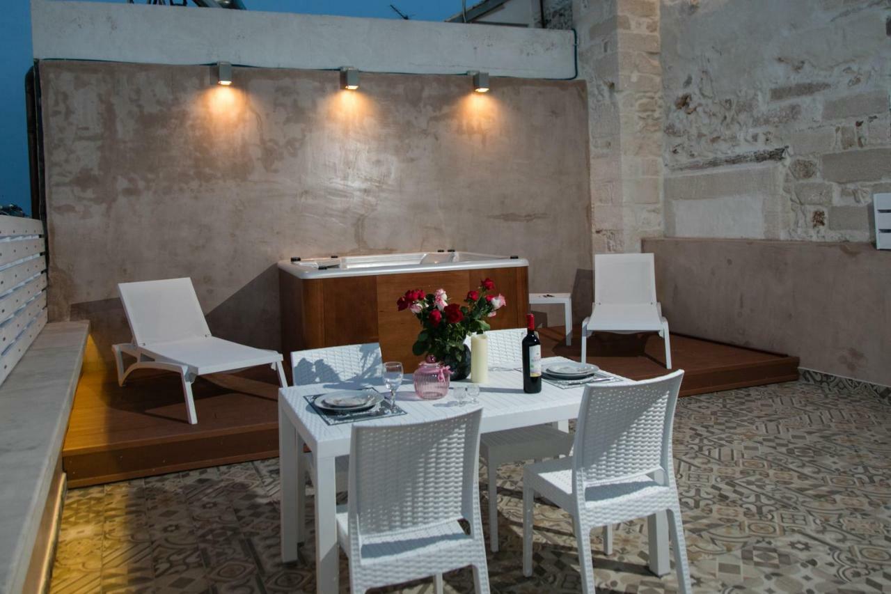 Jacuzzi Suite In The Heart Of Oldtown Rethymno  Ngoại thất bức ảnh