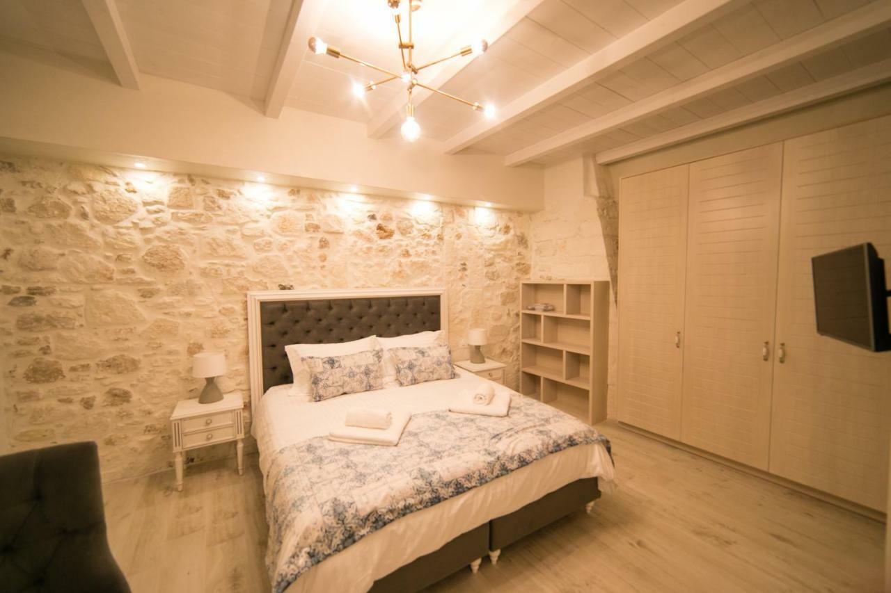 Jacuzzi Suite In The Heart Of Oldtown Rethymno  Ngoại thất bức ảnh